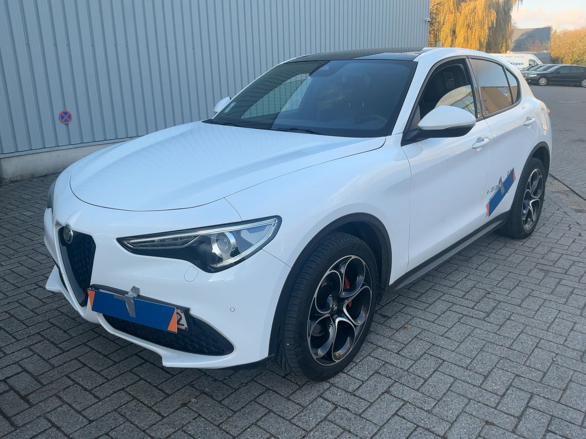 Alfa Romeo Stelvio 2.0 Turbo Sprint Q4