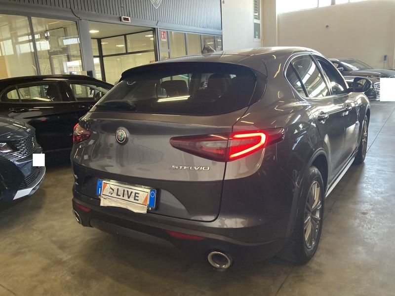 Alfa Romeo Stelvio 2.2 JTDM Business — zdjęcie 5