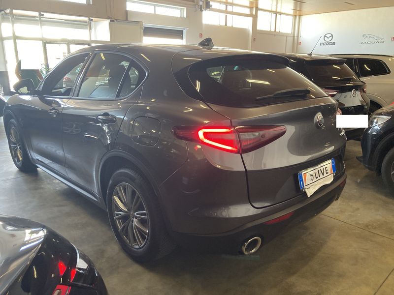 Alfa Romeo Stelvio 2.2 JTDM Business — zdjęcie 3
