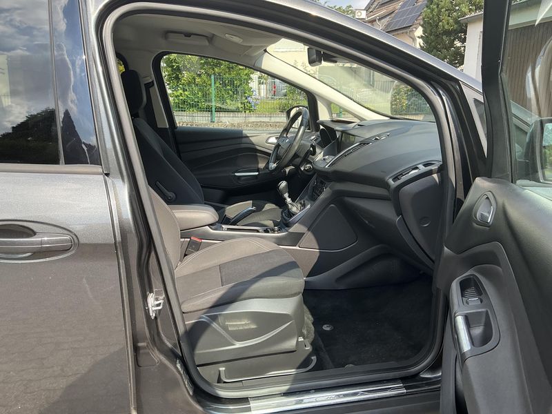 Ford Grand C-Max 1.5 TDCi Cool&Connect — zdjęcie 11