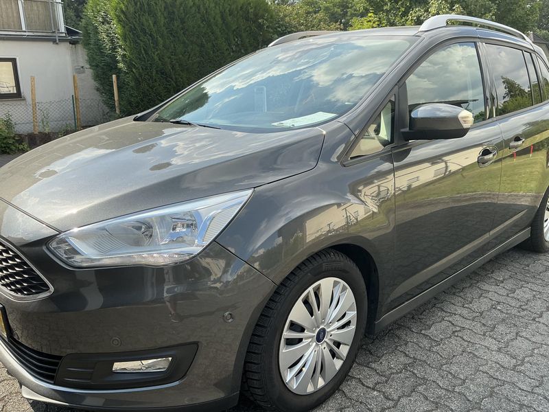 Ford Grand C-Max 1.5 TDCi Cool&Connect — zdjęcie 2