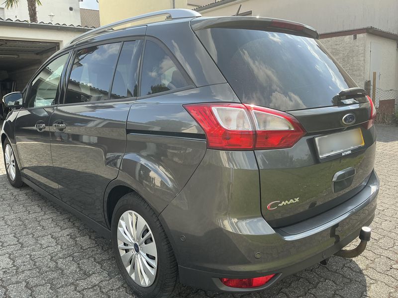 Ford Grand C-Max 1.5 TDCi Cool&Connect — zdjęcie 3