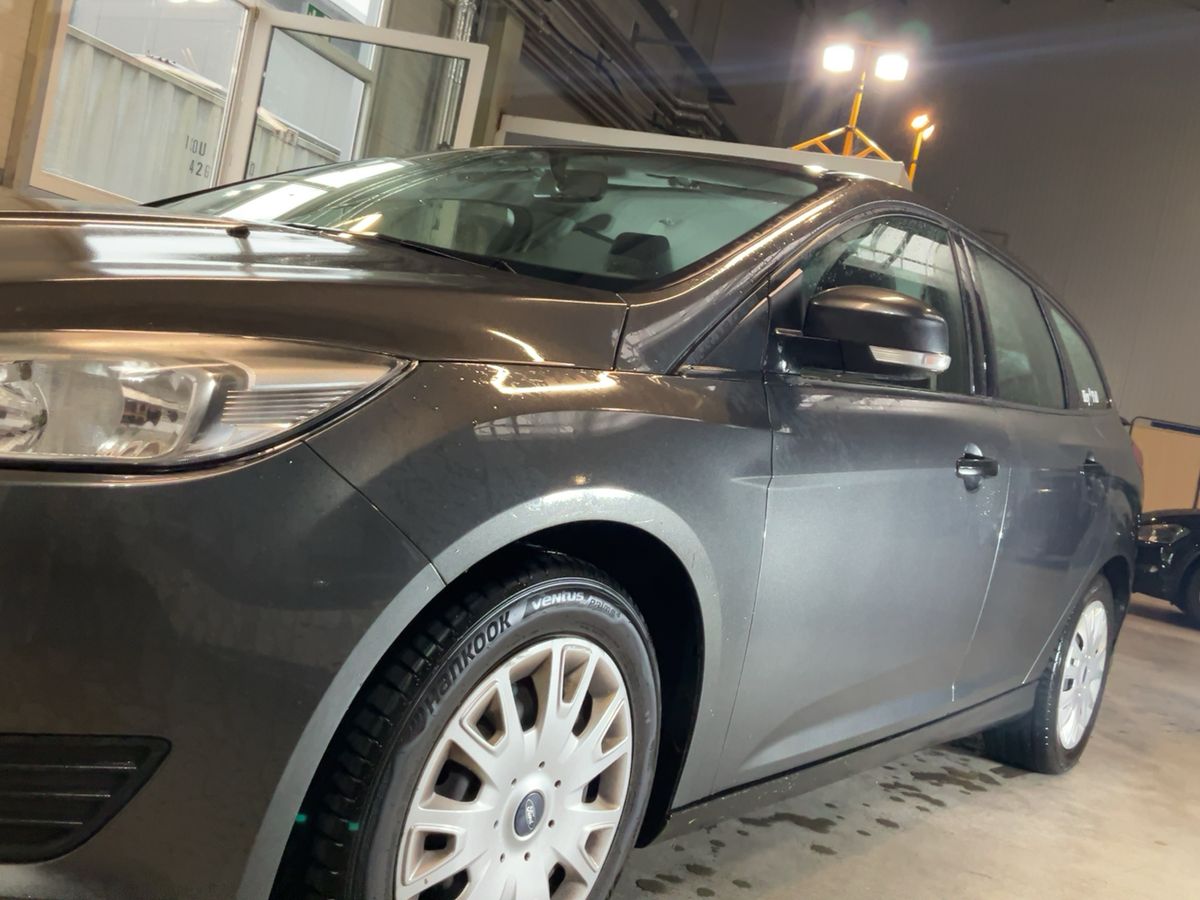 Ford Focus 1.0 EcoBoost Ambiente