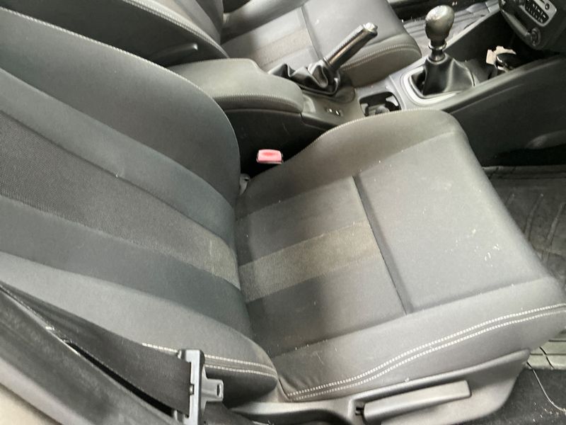 Renault Megane 1.4 TCe Dynamique 2009 – снимка 25
