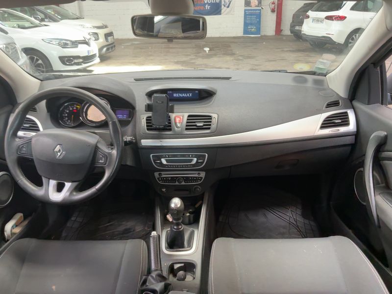 Renault Megane 1.4 TCe Dynamique — zdjęcie 12