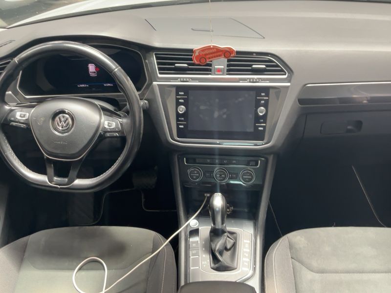 Volkswagen Tiguan 2.0 TDI Carat Exclusive BlueMotion Tech — zdjęcie 12