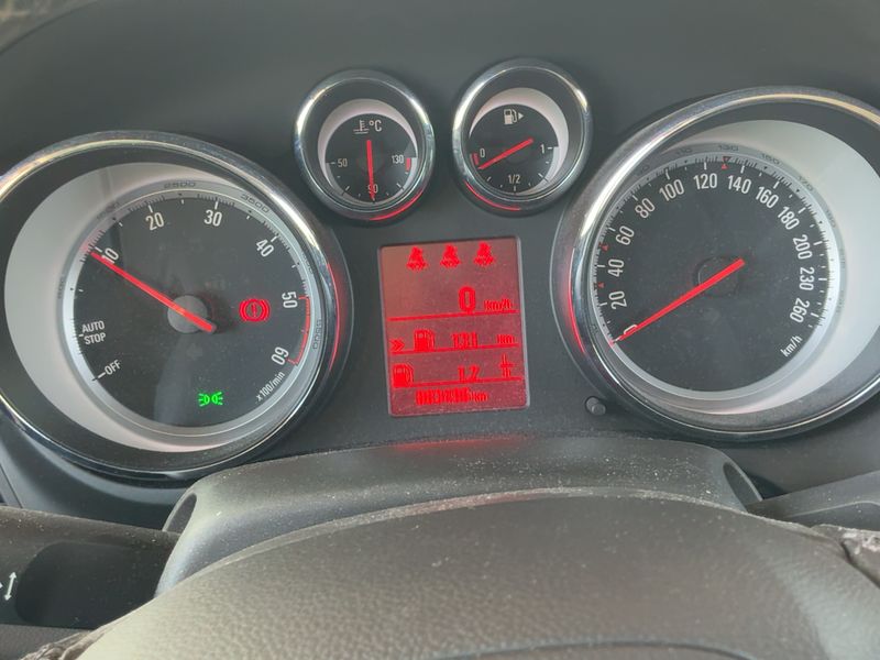 Opel Zafira Tourer 1.6 CDTI DPF Selective — zdjęcie 13