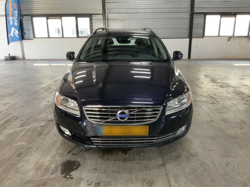 Volvo V70 2.0 D3 Momentum — zdjęcie 9