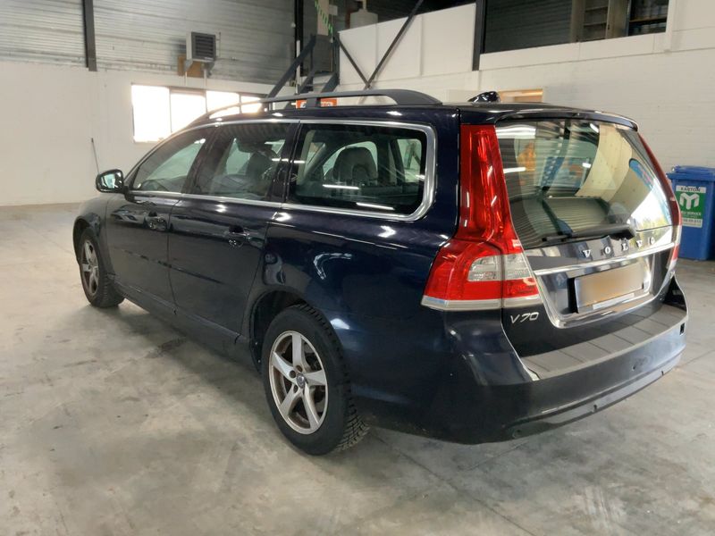 Volvo V70 2.0 D3 Momentum — zdjęcie 3
