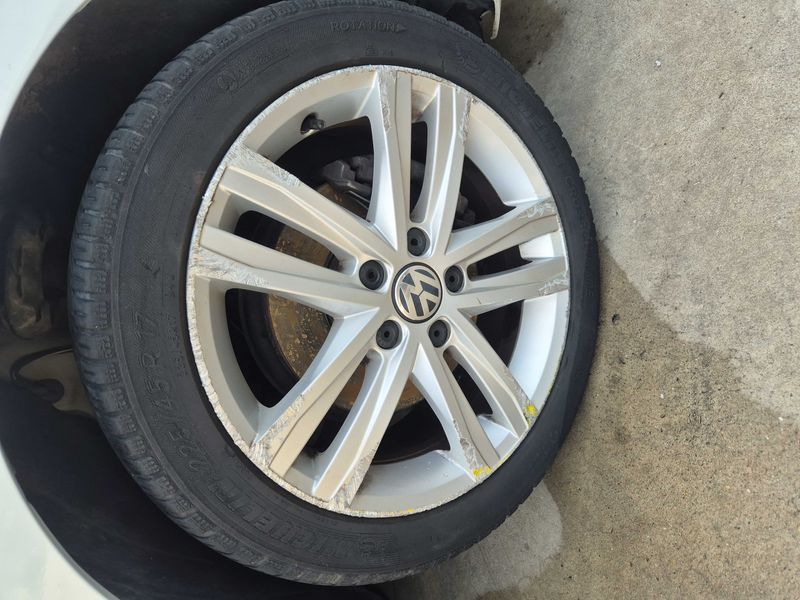 Volkswagen Jetta 1.2 TSI Basis BlueMotion Tech — zdjęcie 22