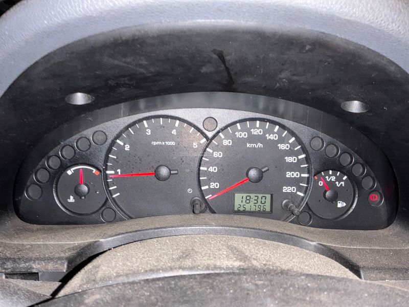 Ford Tourneo Connect 1.8 TDCi Kombi kurz — zdjęcie 4
