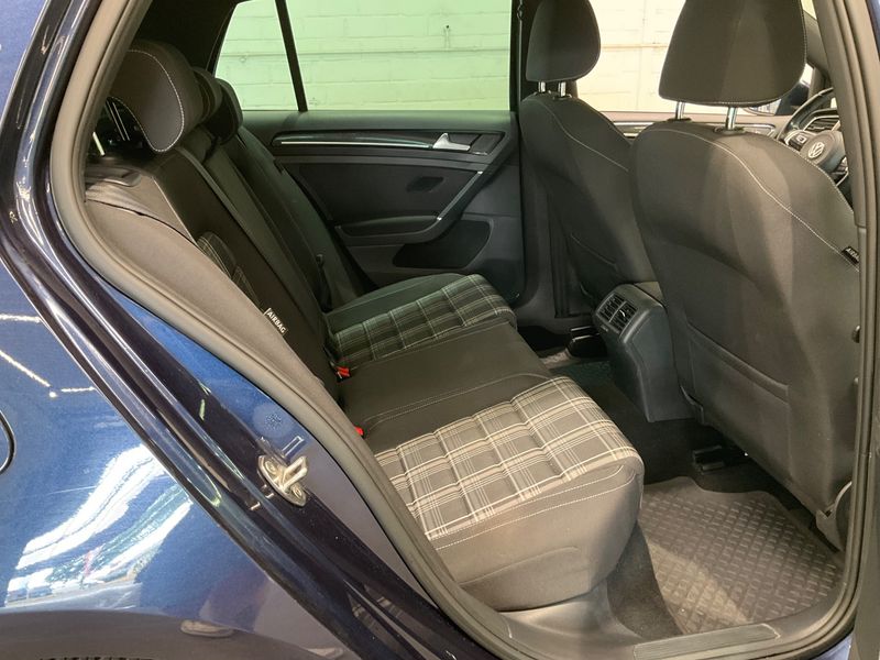 Volkswagen Golf VII 2.0 TDI GTD BlueMotion Tech 2014 – снимка 19