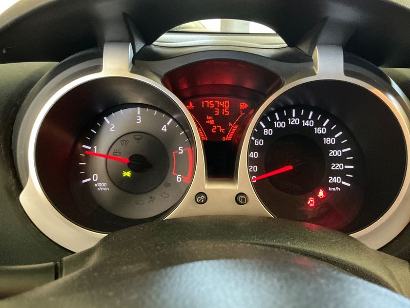 Nissan Juke 1.5 Turbodiesel Tekna — zdjęcie 13