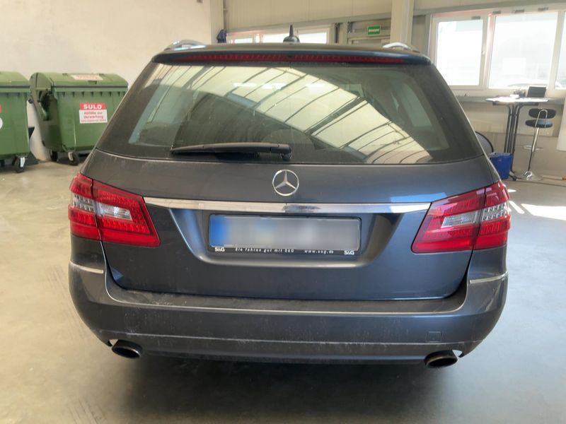 Mercedes-Benz E-Klasse E 300 CDI T BlueEfficiency Avantgarde 2011 – снимка 7
