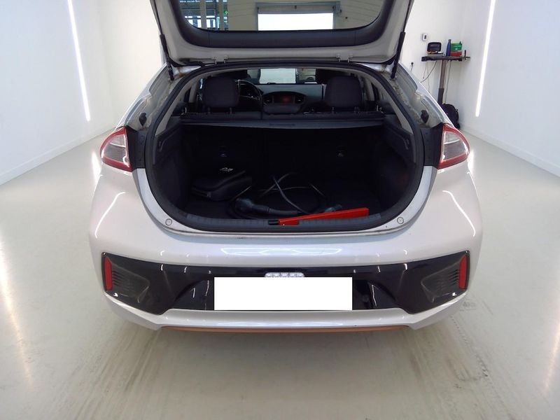 Hyundai IONIQ electric drive 88 kW Premium Elektro — zdjęcie 5
