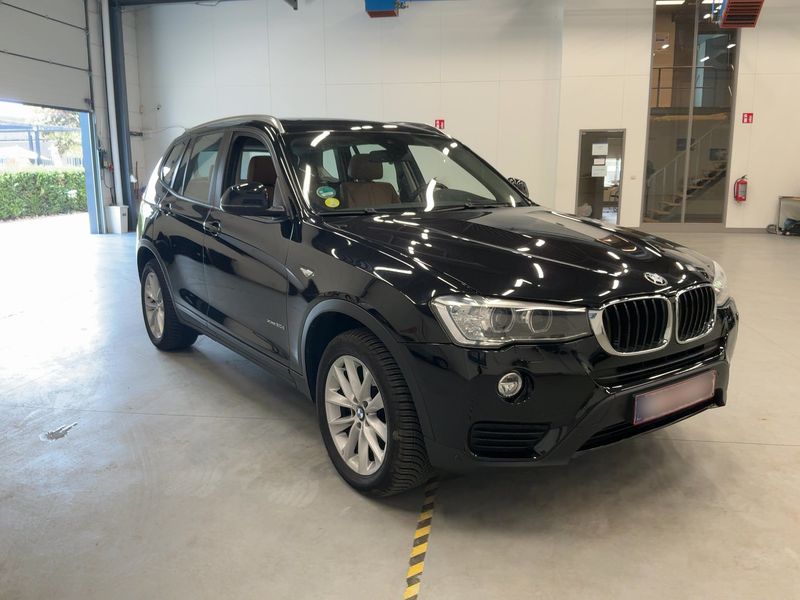 BMW X3 xDrive 20d — zdjęcie 8