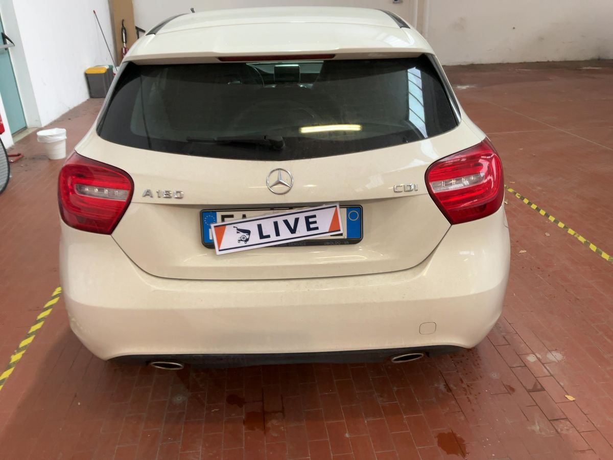 Mercedes-Benz A-Klasse A 180 CDI BlueEfficiency Urban - Immagine 3