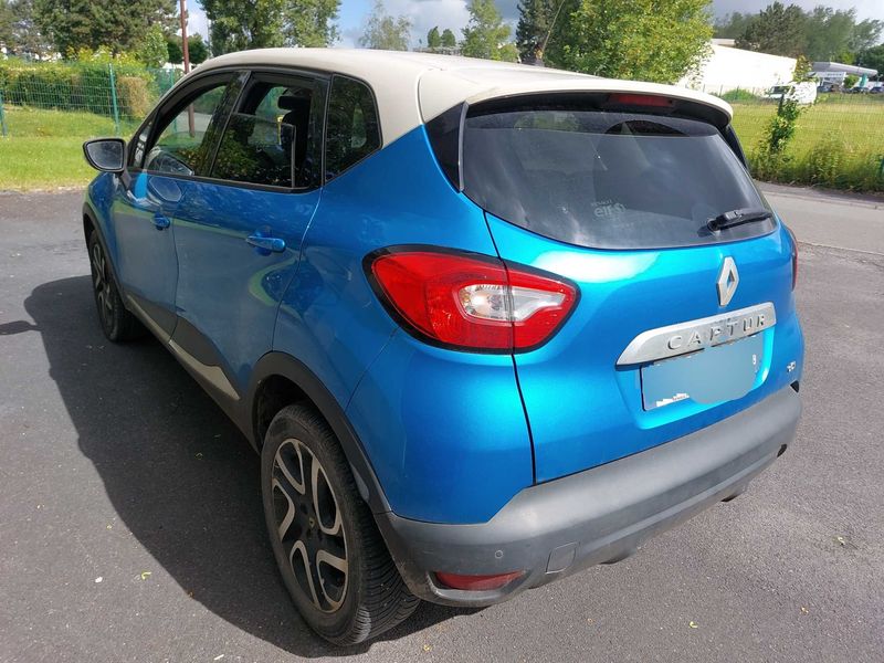 Renault Captur 1.5 dCi Energy Intens — zdjęcie 3