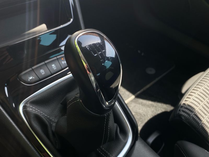 Opel Astra 1.2 Turbo Elegance Start/Stop — zdjęcie 16