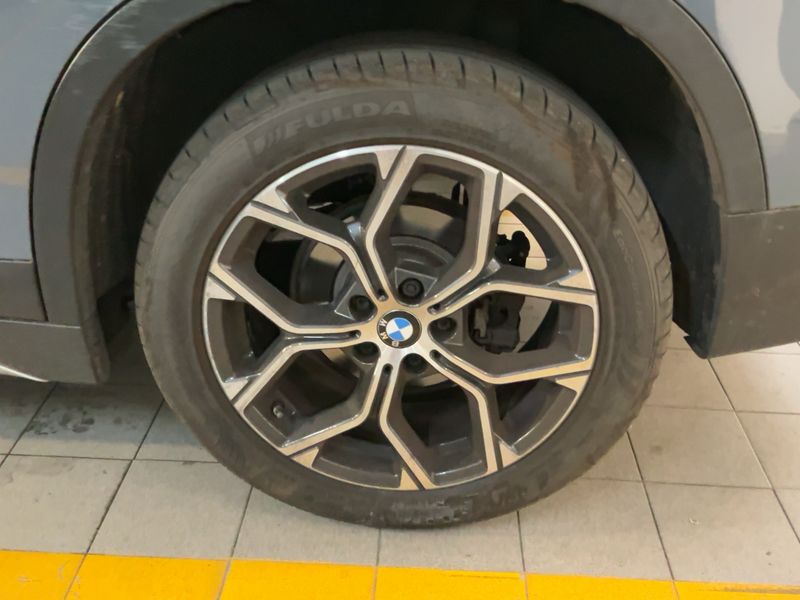 BMW X1 sDrive 18i xLine 2019 – снимка 5