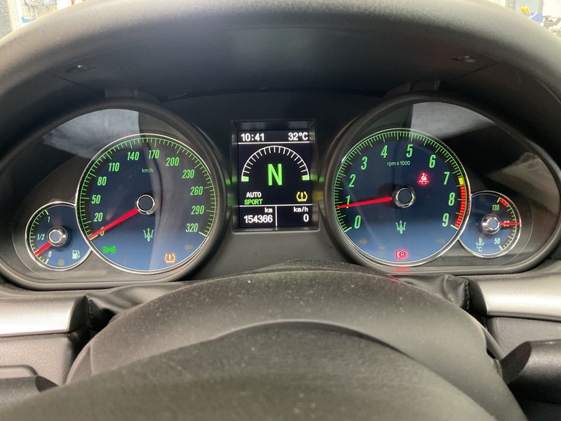 Maserati Granturismo 4.7 V8 Sport — zdjęcie 13