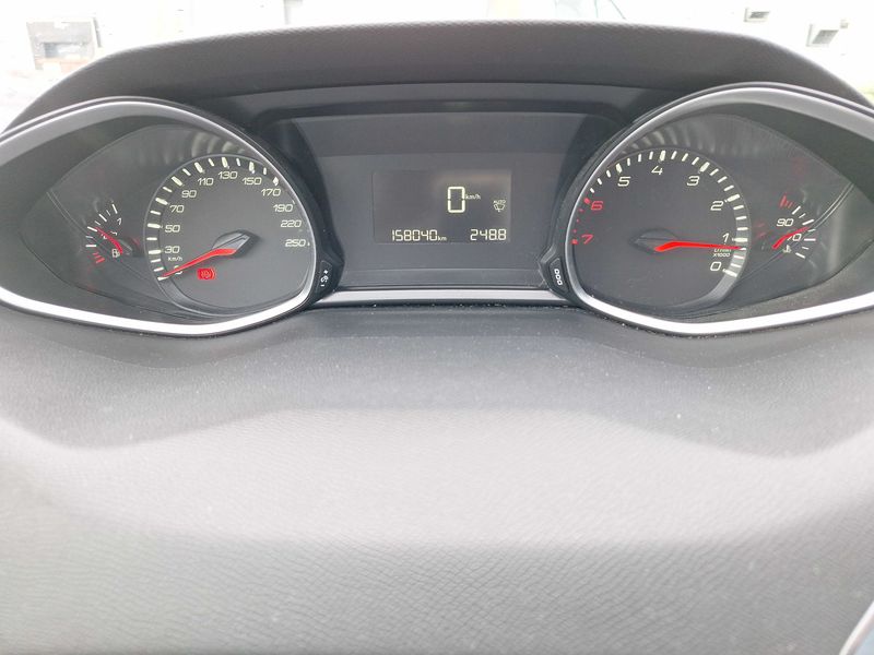 Peugeot 308 1.2 e-THP Style — zdjęcie 12