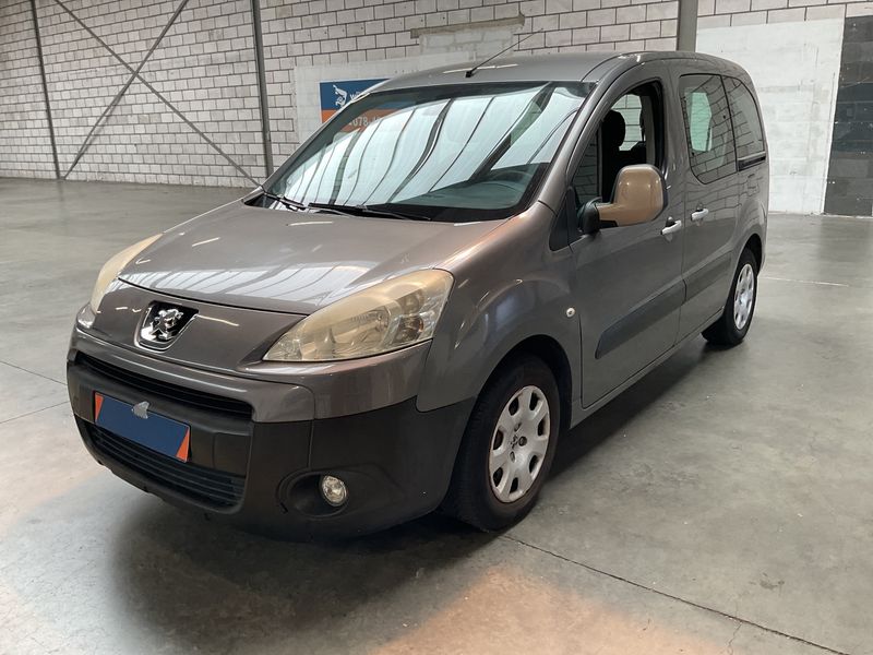 Peugeot Partner 1.6 HDi Zenith 2011 – снимка 1