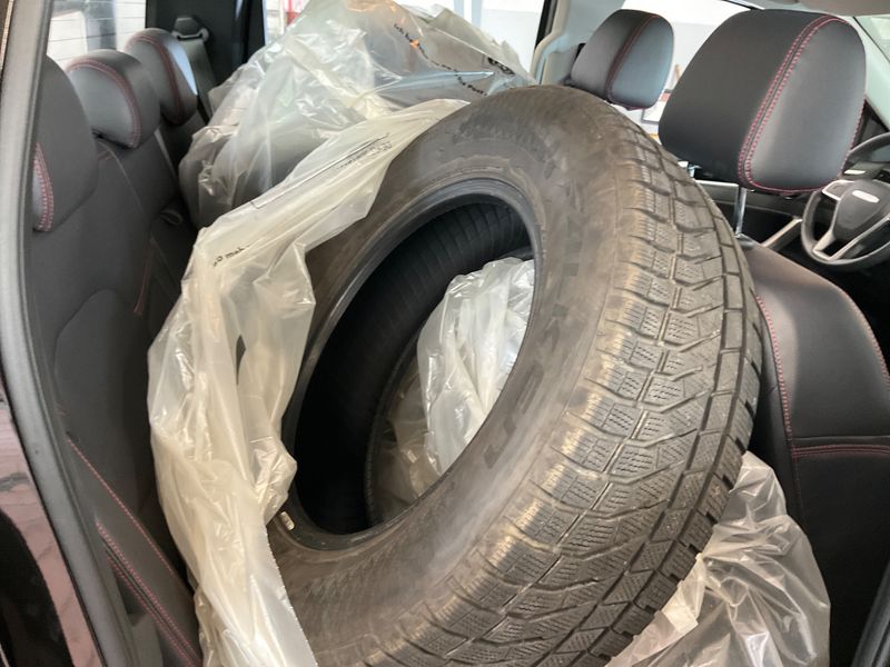 MAXUS T90 electric drive 130 kW Elite 2025 – снимка 15
