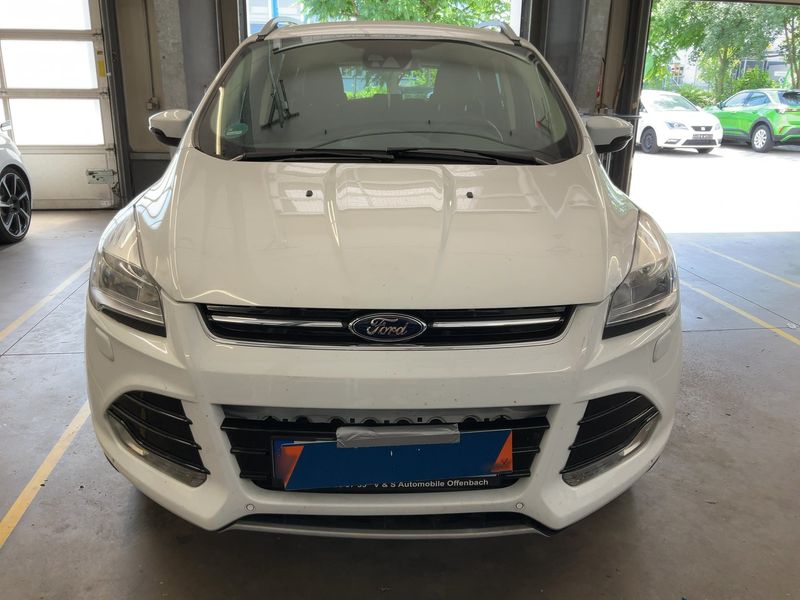 Ford Kuga 2.0 TDCi Titanium 2015 – снимка 14