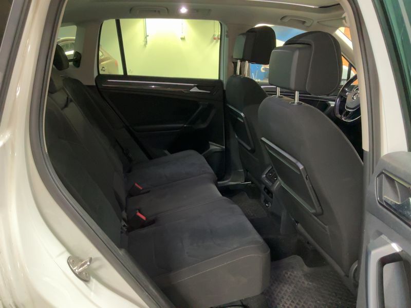 Volkswagen Tiguan 2.0 TDI Highline 4Motion BlueMotion Tech 2017 – снимка 19