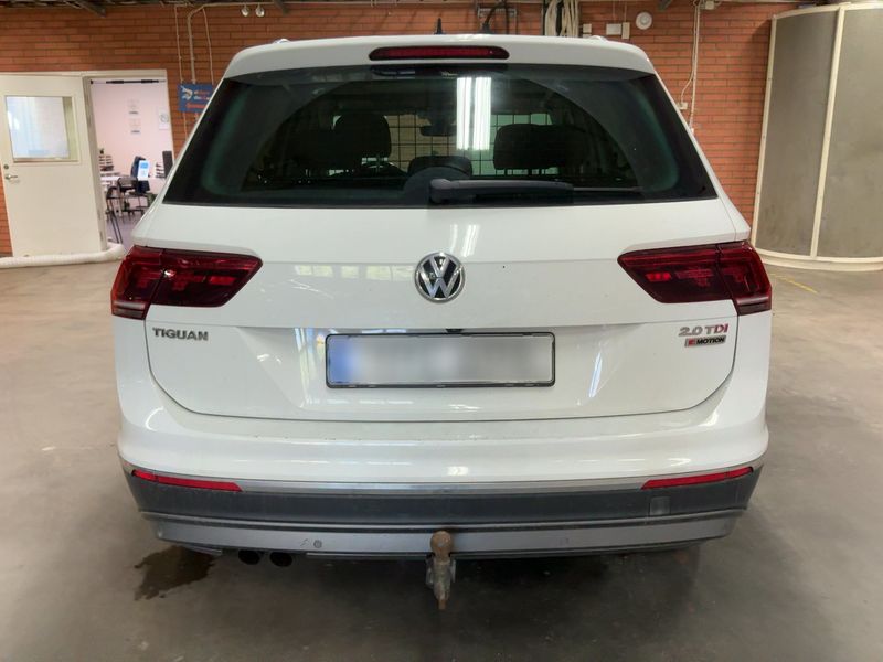 Volkswagen Tiguan 2.0 TDI Highline 4Motion BlueMotion Tech 2017 – снимка 7