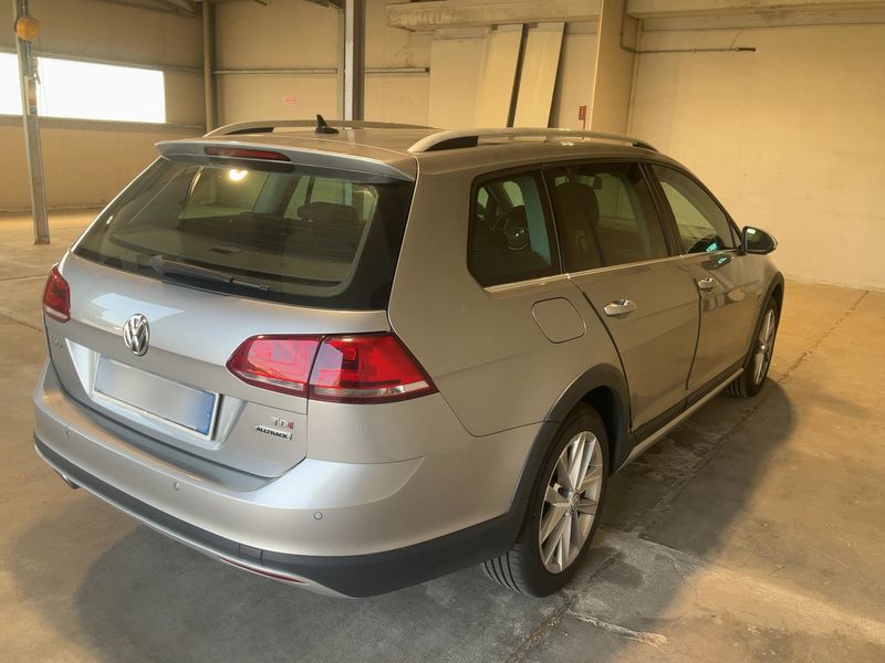 Volkswagen Golf VII 1.6 TDI 4Motion BlueMotion Tech 2016 – снимка 8