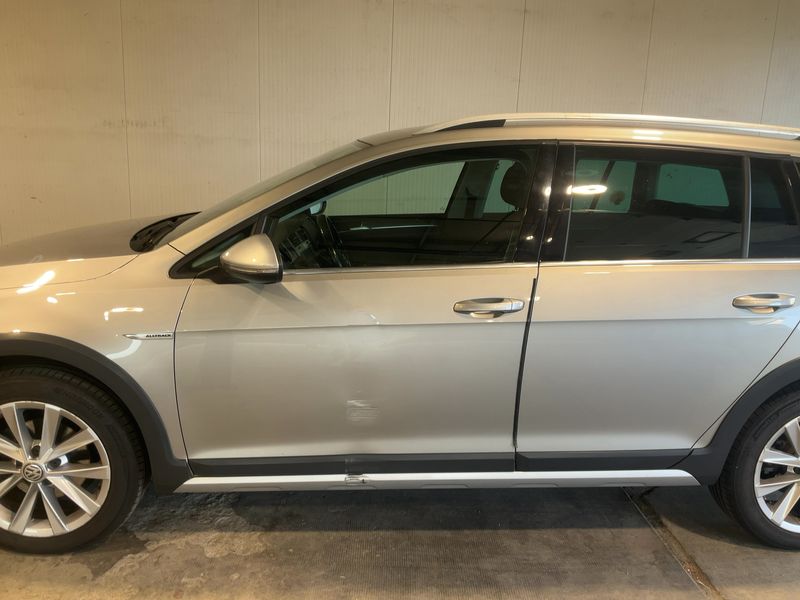 Volkswagen Golf VII 1.6 TDI 4Motion BlueMotion Tech 2016 – снимка 4