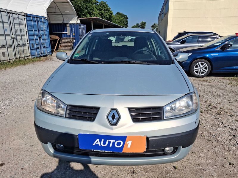 Renault Megane 1.6 Emotion 2005 – снимка 7