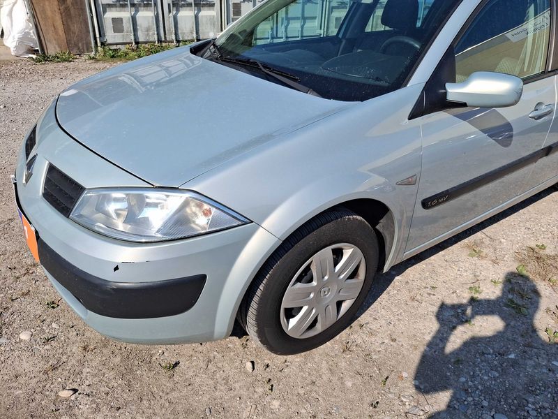 Renault Megane 1.6 Emotion 2005 – снимка 2
