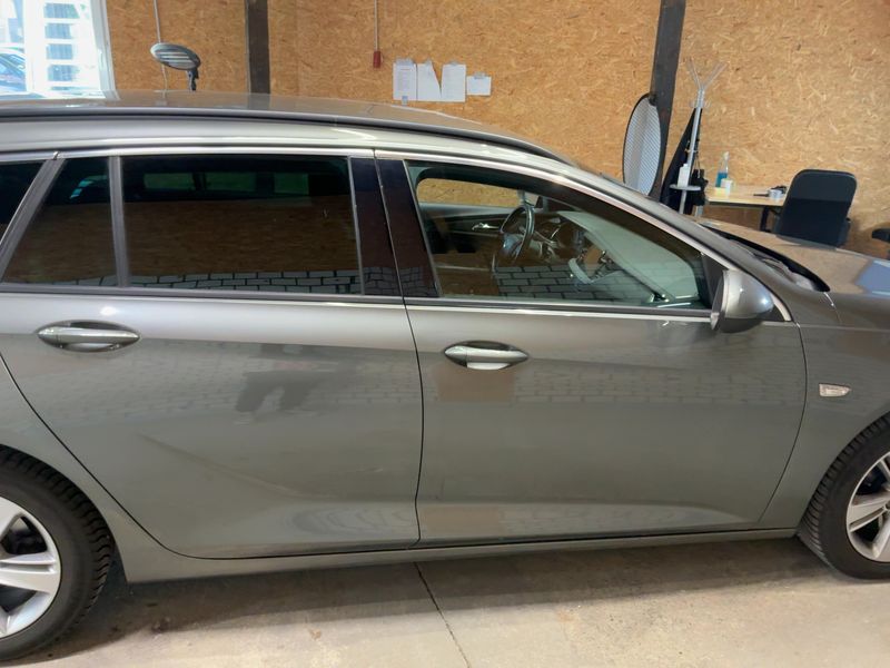 Opel Insignia Sports Tourer 2.0 CDTI Business Edition — zdjęcie 7