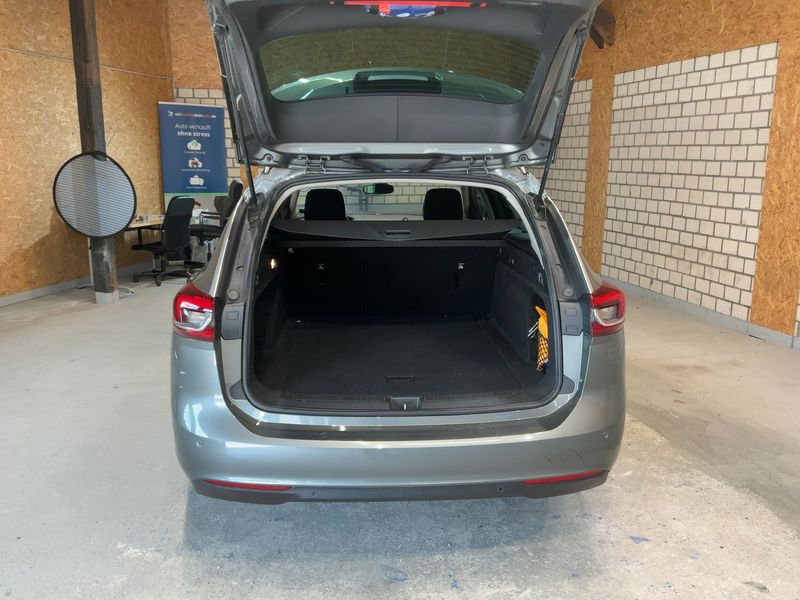 Opel Insignia Sports Tourer 2.0 CDTI Business Edition — zdjęcie 10