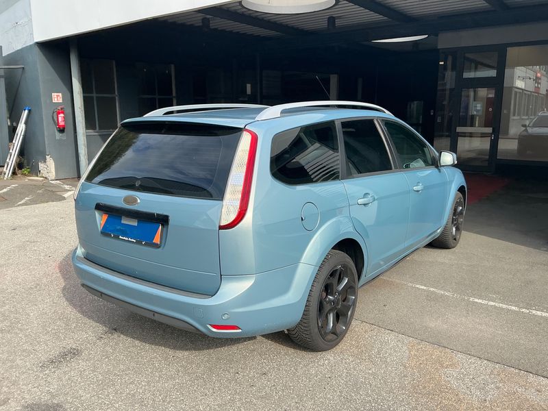 Ford Focus 2.0 LPG Titanium — zdjęcie 2