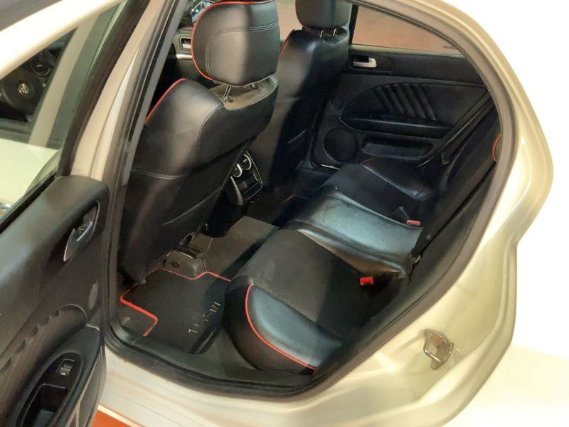 Alfa Romeo Alfa 159 2.0 JTDM Turismo — zdjęcie 14