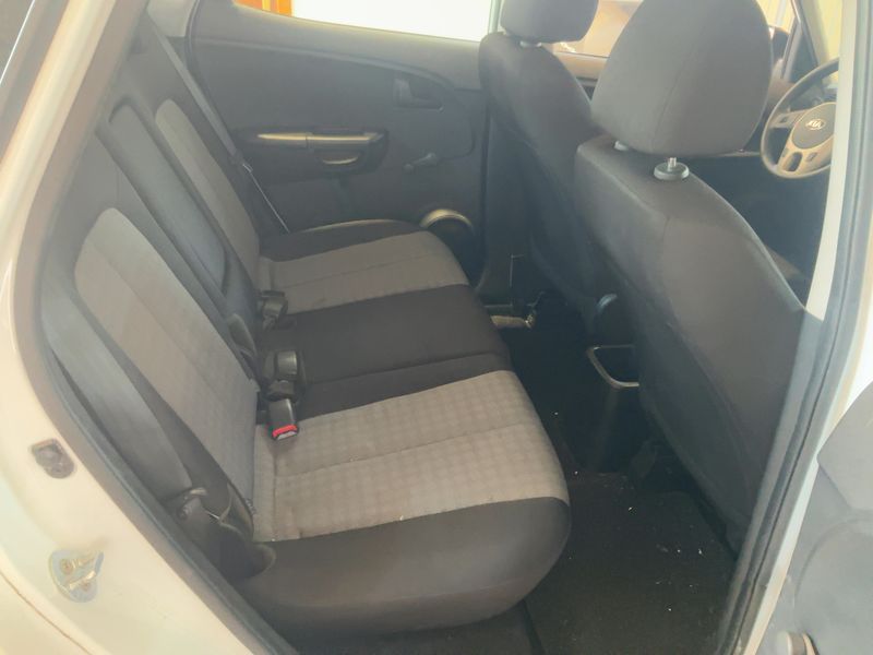 Kia Venga 1.4 LPG Cat Active — zdjęcie 14