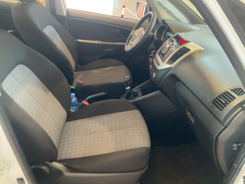 Kia Venga 1.4 LPG Cat Active — zdjęcie 11