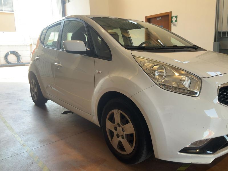 Kia Venga 1.4 LPG Cat Active — zdjęcie 8