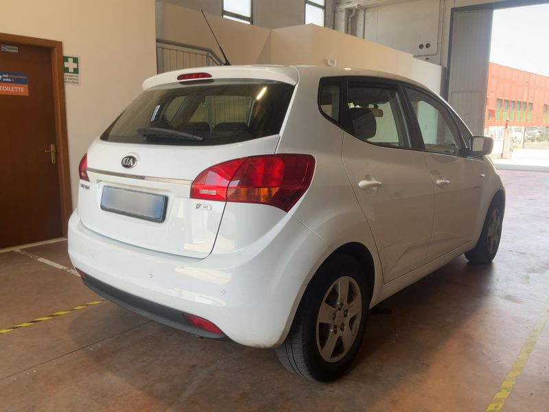 Kia Venga 1.4 LPG Cat Active — zdjęcie 6