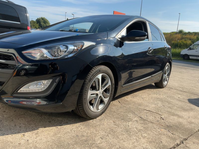 Hyundai i30 1.4 Classic — zdjęcie 2