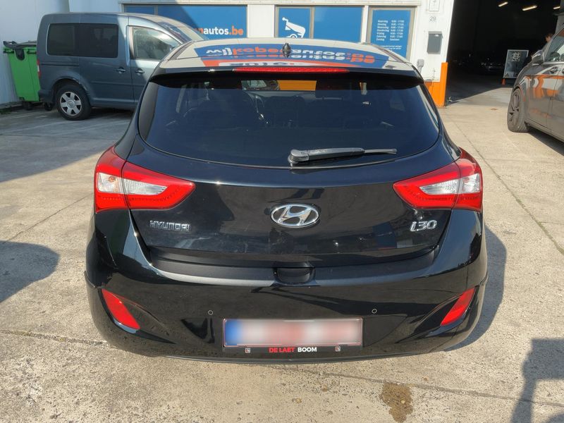 Hyundai i30 1.4 Classic — zdjęcie 5