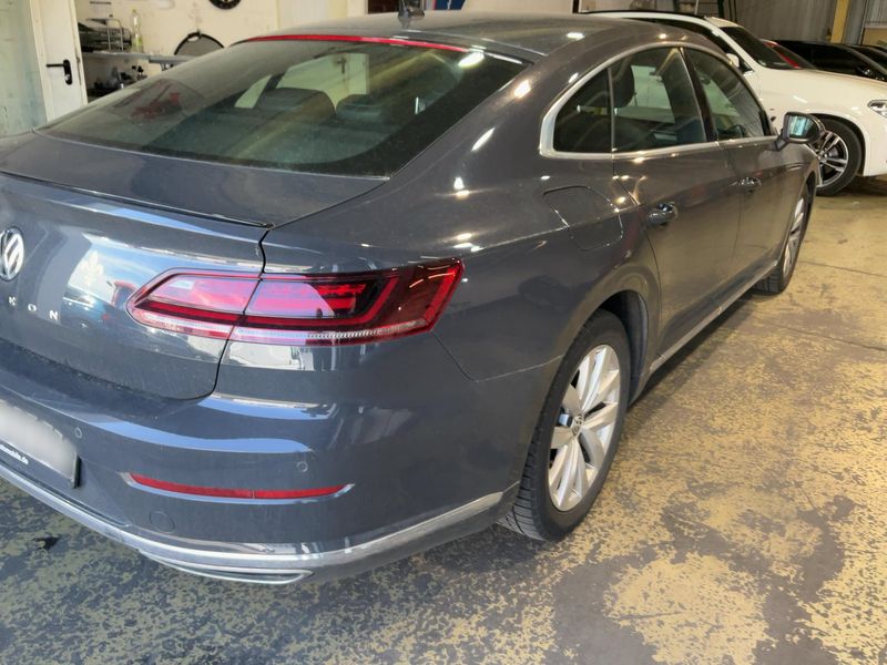 Volkswagen Arteon 2.0 TSI R-Line — zdjęcie 6