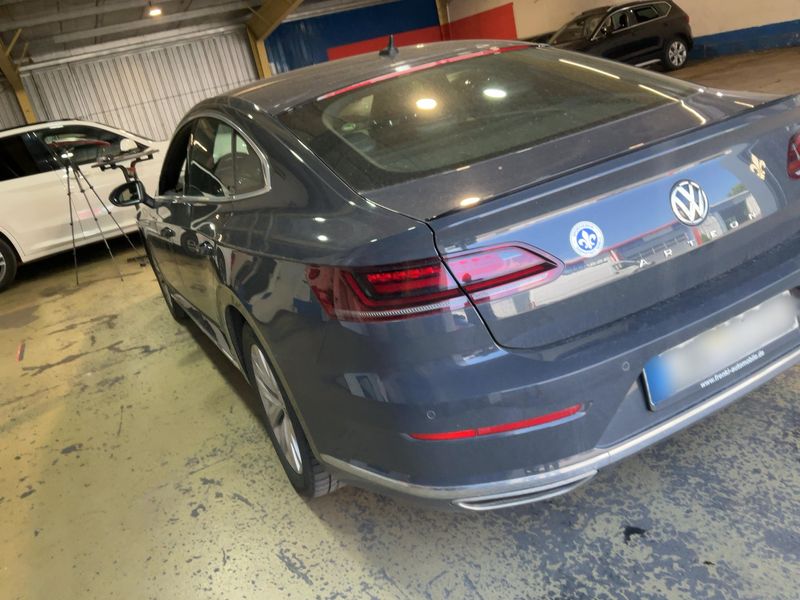 Volkswagen Arteon 2.0 TSI R-Line — zdjęcie 3