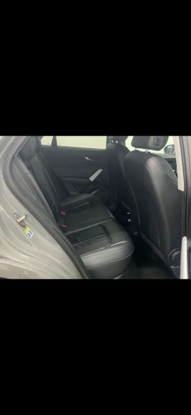 Audi Q2 2.0 TDI quattro Design — zdjęcie 13