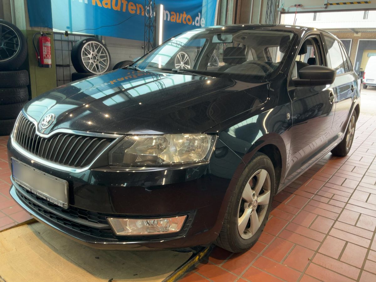 Skoda Rapid 2015 — photo 1