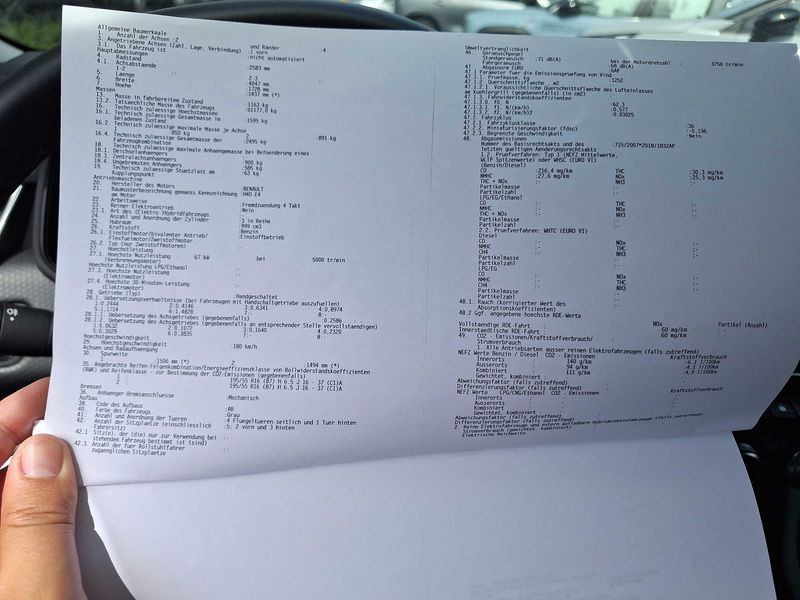 Renault Clio 1.0 TCe Zen — zdjęcie 17